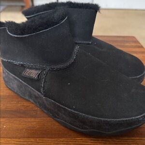 Fitflop Black Suede Shearling Slip-On Boots